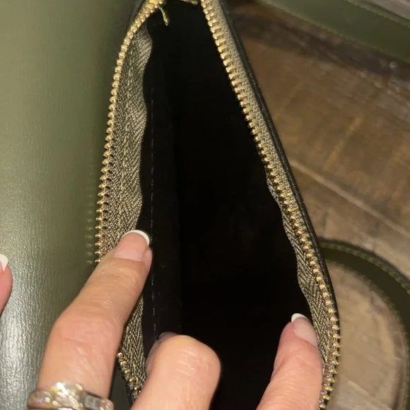 Cheval Firenze Italian leather bag. New with tags in olive green - Picture 6 of 8